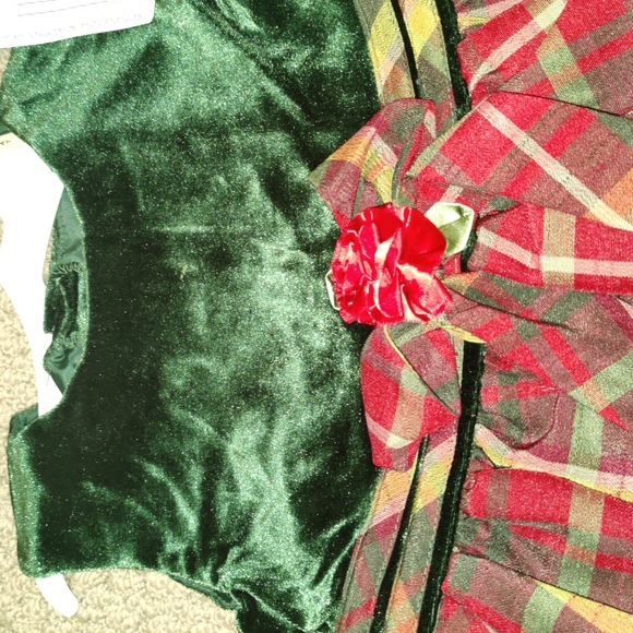 NWT Girls Holiday Dress With Velvet Bodice - Picture 2 of 4